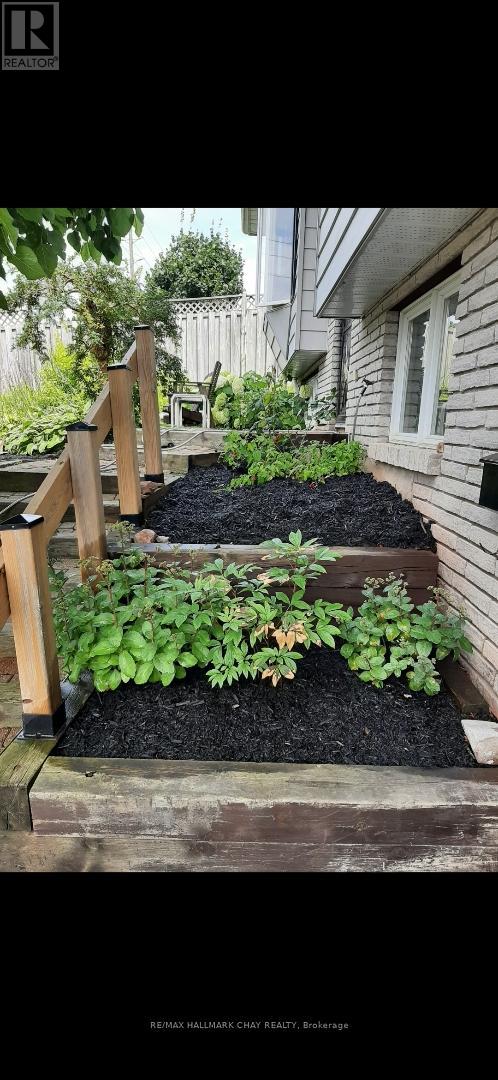 47 Baldwin Lane, Barrie, Ontario  L4N 2W2 - Photo 6 - S12854698