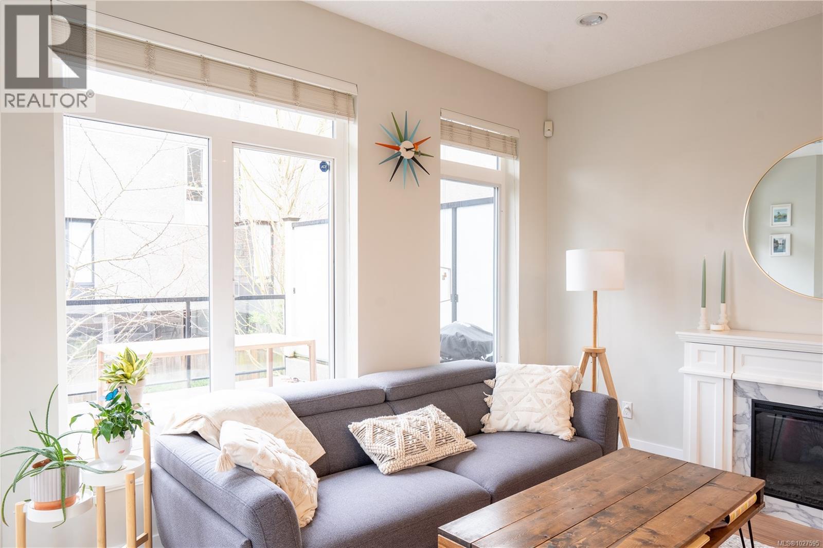 1 2918 Shelbourne St, Victoria, British Columbia  V8R 4M6 - Photo 26 - 1027595