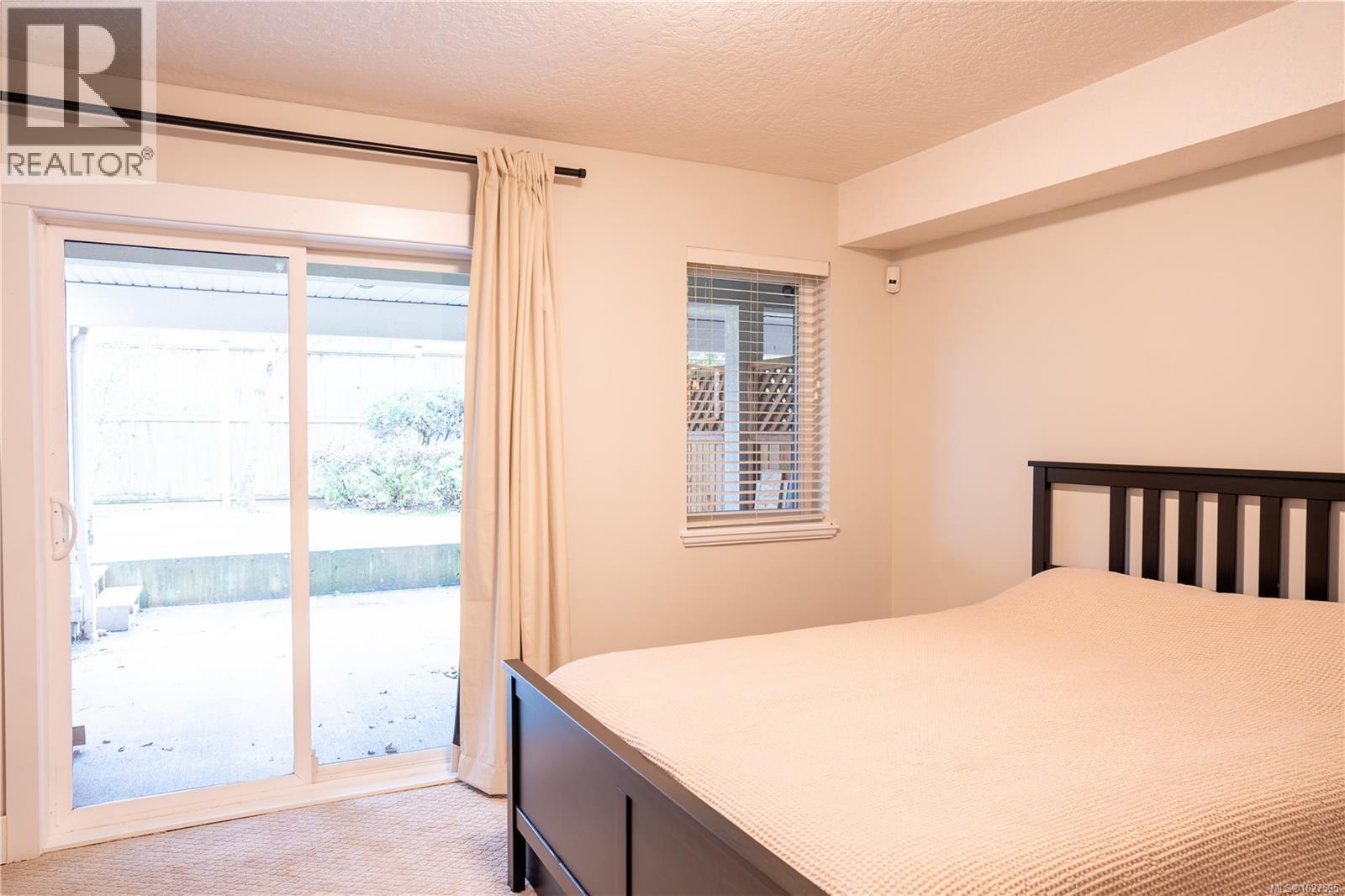 1 2918 Shelbourne St, Victoria, British Columbia  V8R 4M6 - Photo 28 - 1027595