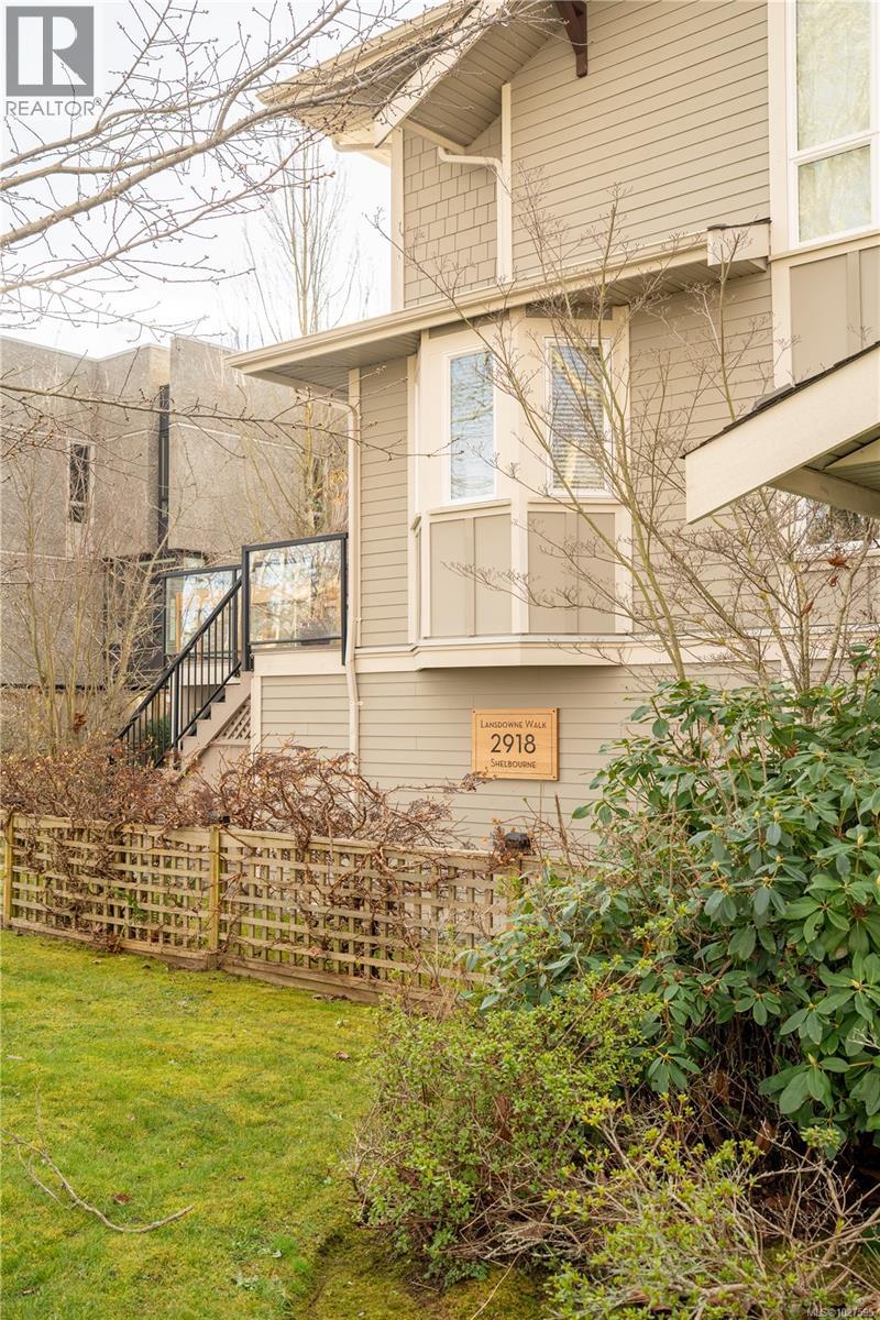 1 2918 Shelbourne St, Victoria, British Columbia  V8R 4M6 - Photo 57 - 1027595