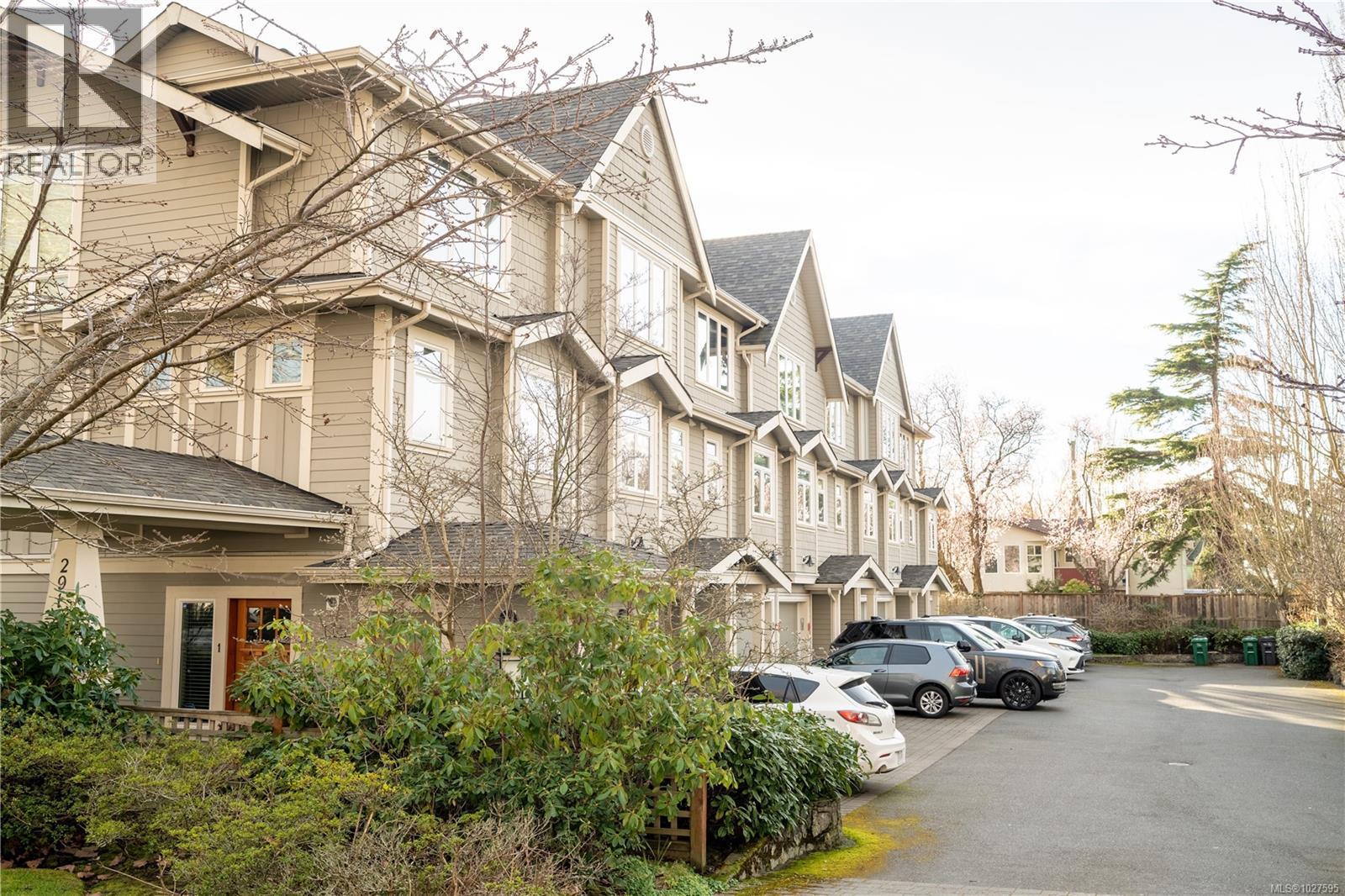 1 2918 Shelbourne St, Victoria, British Columbia  V8R 4M6 - Photo 62 - 1027595