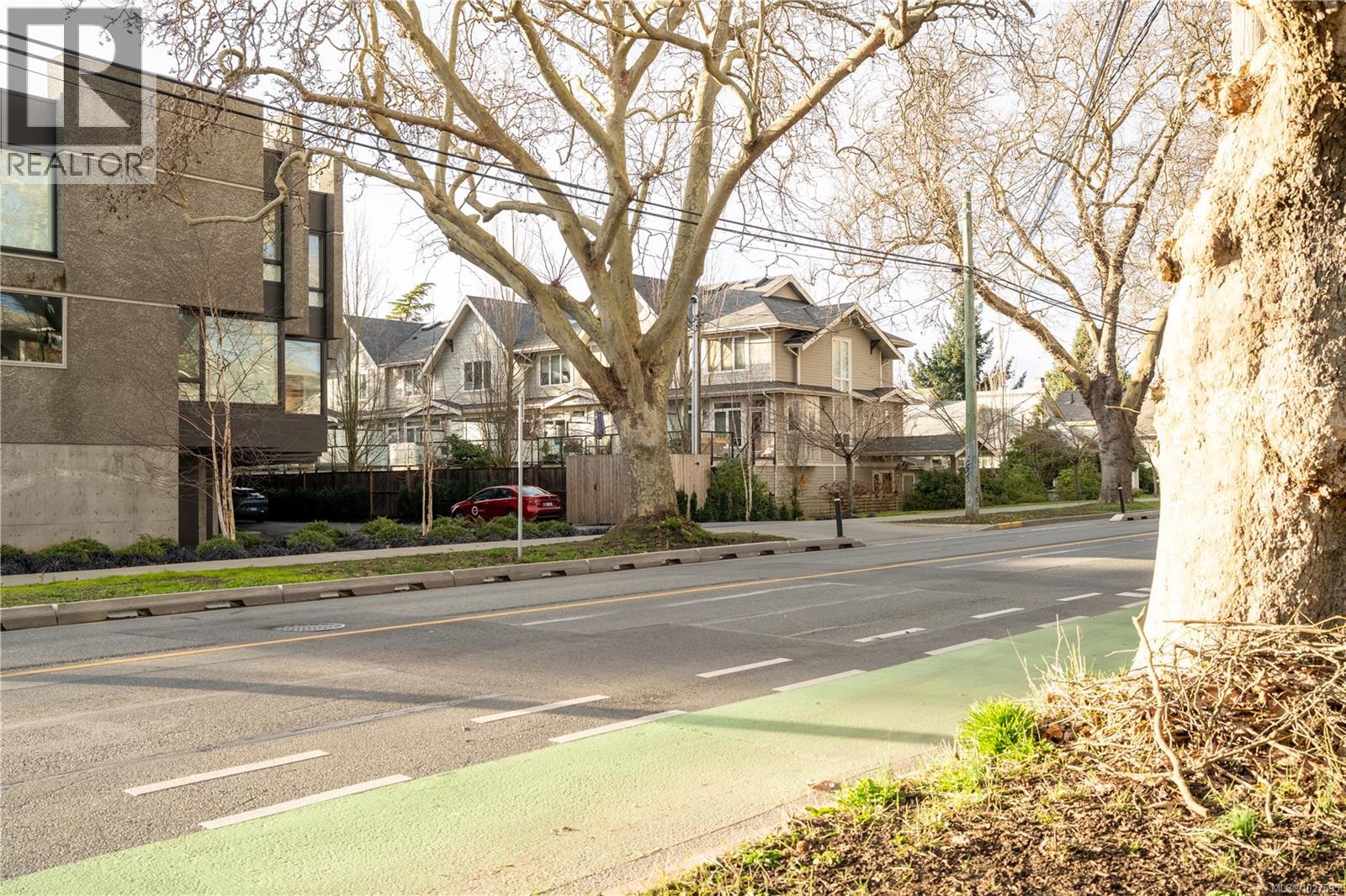 1 2918 Shelbourne St, Victoria, British Columbia  V8R 4M6 - Photo 63 - 1027595