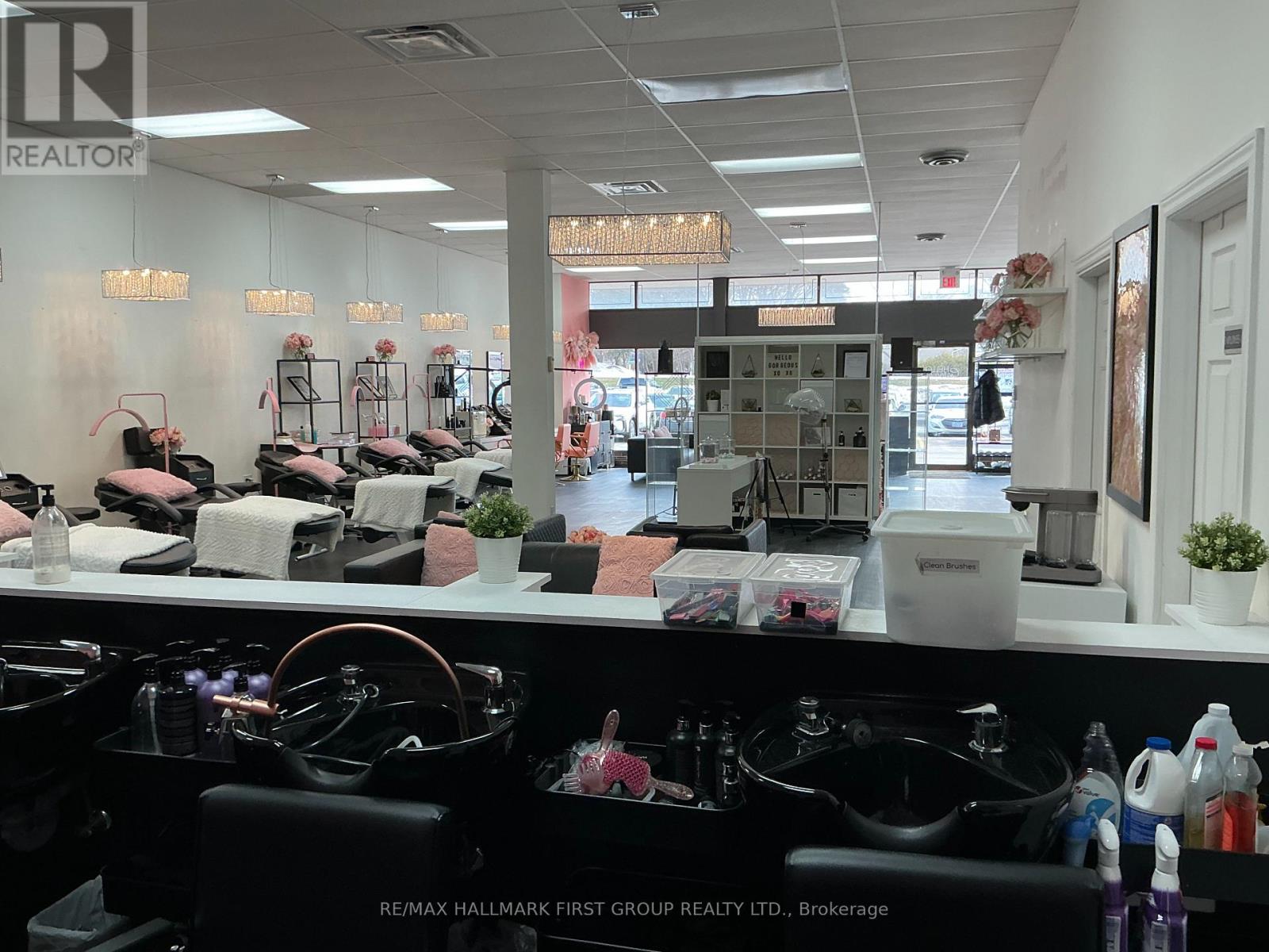 601 Dundas Street W, Whitby (Downtown Whitby), Ontario  L1N 2N3 - Photo 6 - E12854692