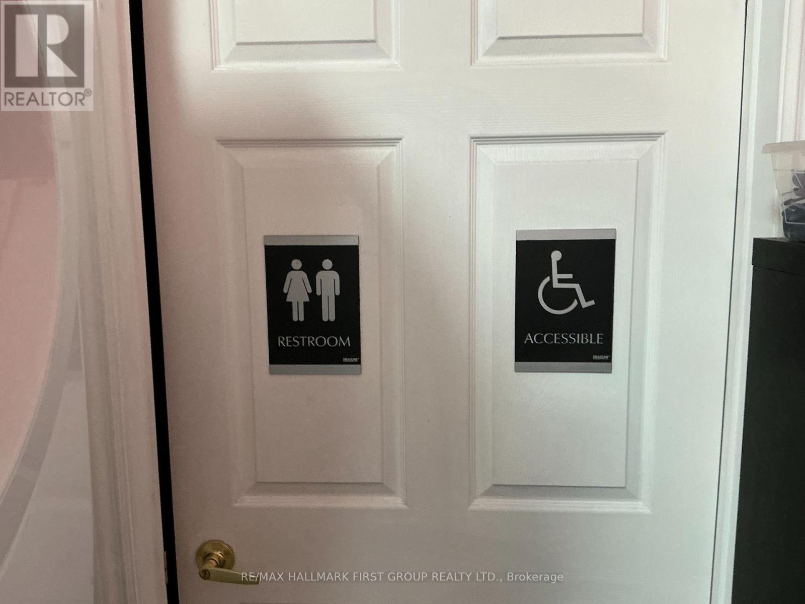 601 Dundas Street W, Whitby (Downtown Whitby), Ontario  L1N 2N3 - Photo 4 - E12854692