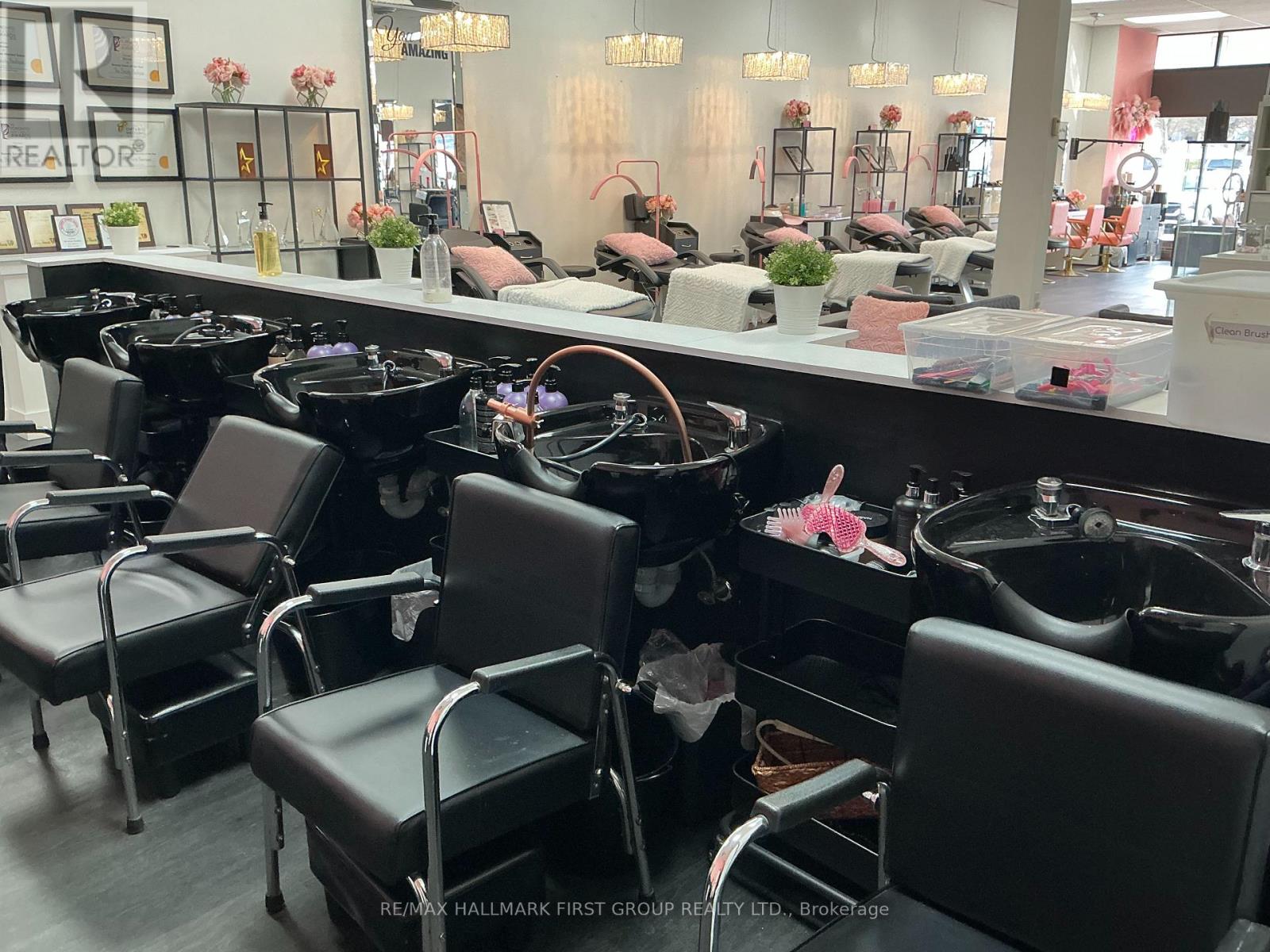 601 Dundas Street W, Whitby (Downtown Whitby), Ontario  L1N 2N3 - Photo 7 - E12854692