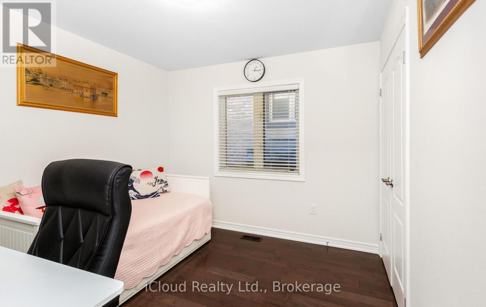 65 Stowmarket Street N, Caledon, Ontario  L7C 4B1 - Photo 24 - W12852838