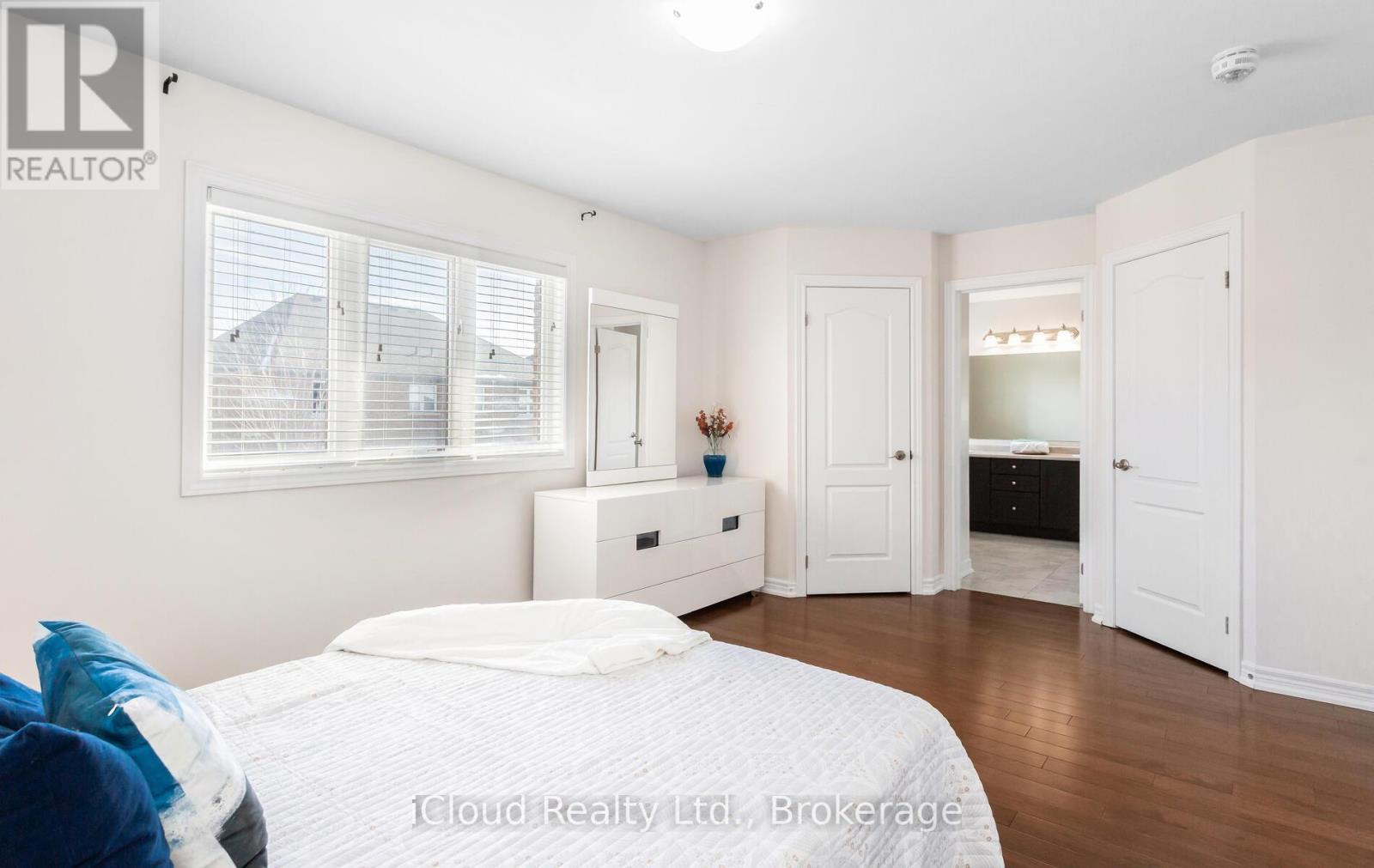 65 Stowmarket Street N, Caledon, Ontario  L7C 4B1 - Photo 20 - W12852838