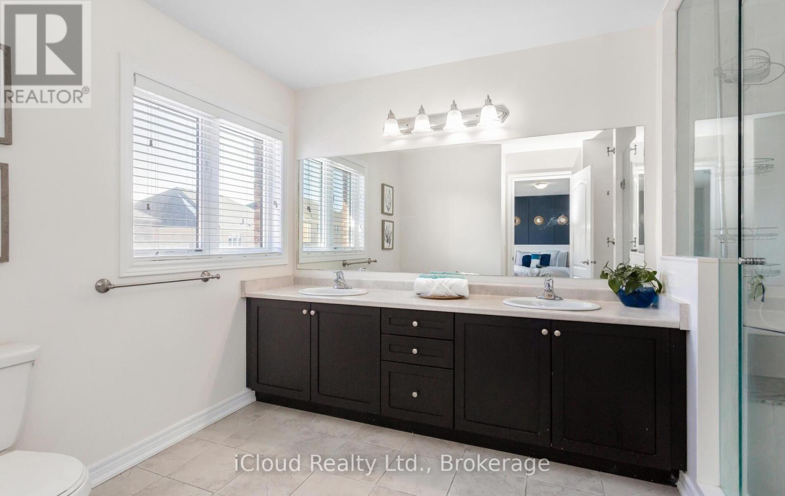 65 Stowmarket Street N, Caledon, Ontario  L7C 4B1 - Photo 22 - W12852838