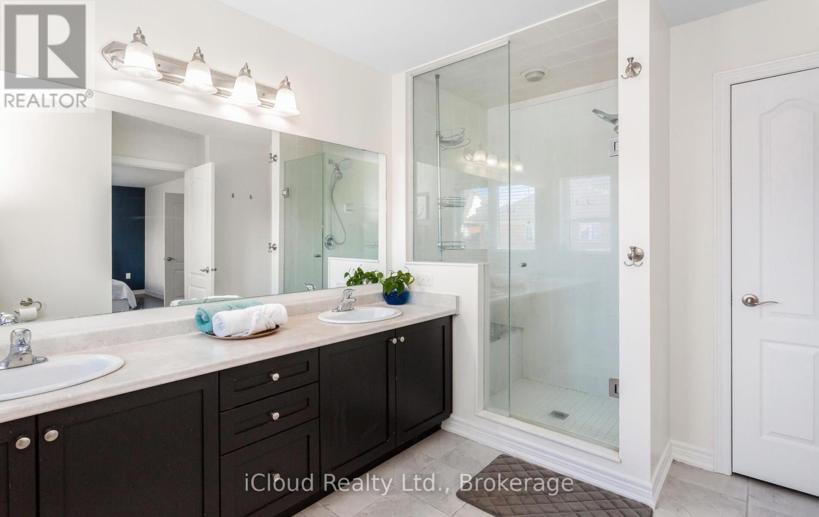 65 Stowmarket Street N, Caledon, Ontario  L7C 4B1 - Photo 23 - W12852838