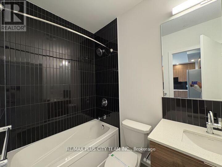 456 - 2501 Saw Whet Boulevard, Oakville, Ontario  L6M 5N2 - Photo 9 - W12854362