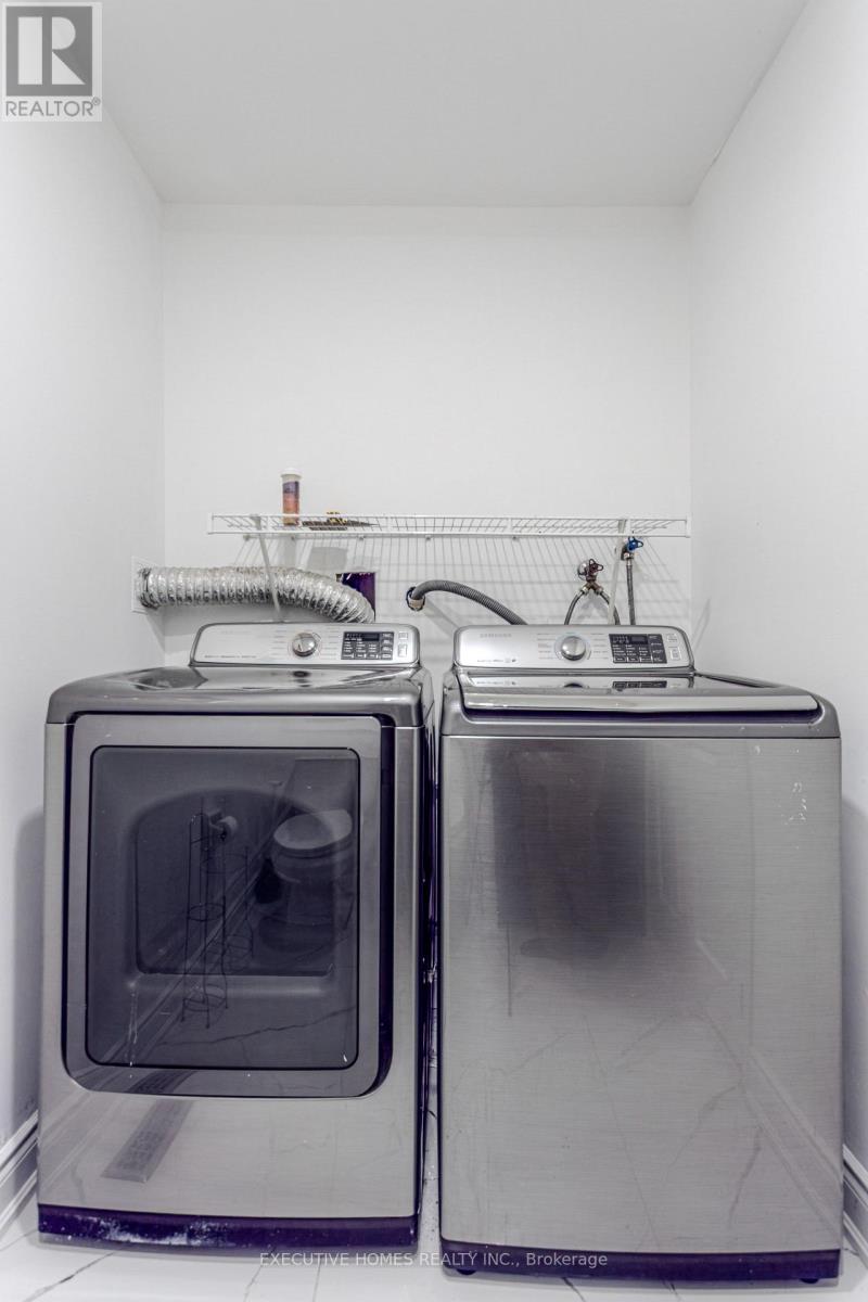 1192 Dream Crest Road, Mississauga, Ontario  L5V 1N7 - Photo 26 - W12854514