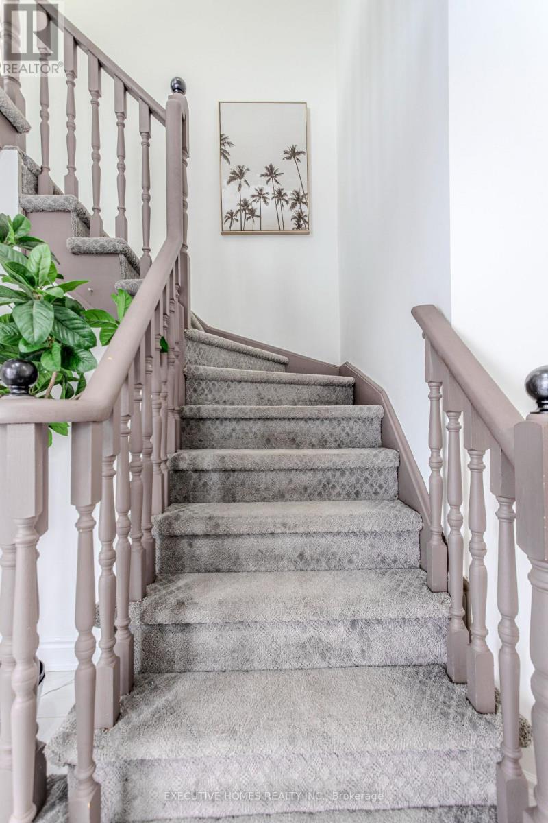 1192 Dream Crest Road, Mississauga, Ontario  L5V 1N7 - Photo 27 - W12854514