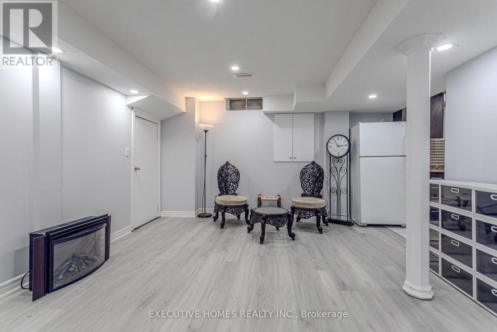 1192 Dream Crest Road, Mississauga, Ontario  L5V 1N7 - Photo 43 - W12854514