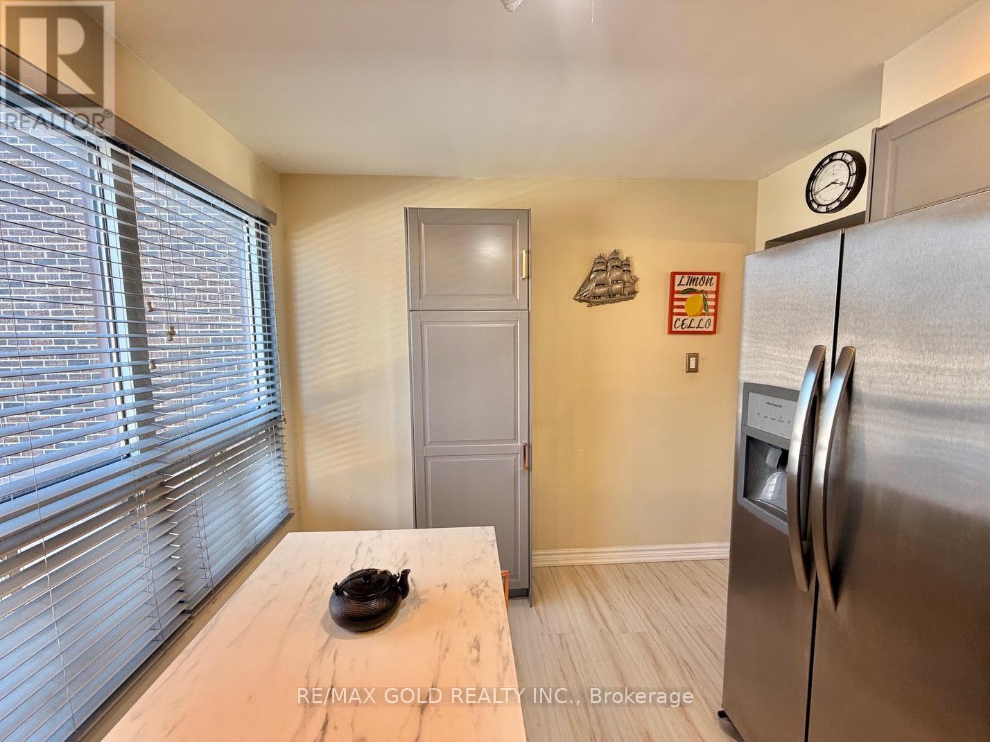 26 - 7707 Darcel Avenue, Mississauga, Ontario  L4T 3W9 - Photo 13 - W12854602