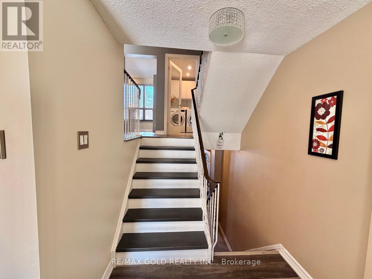 26 - 7707 Darcel Avenue, Mississauga, Ontario  L4T 3W9 - Photo 15 - W12854602