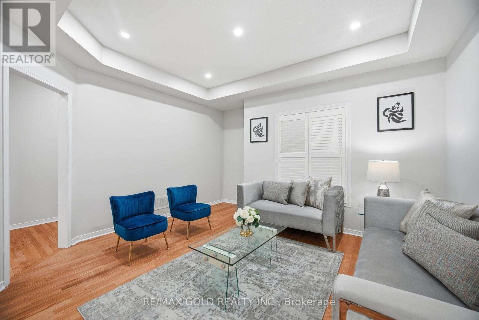 14 Ledgerock Road, Brampton (Bram East), Ontario  L6P 2L7 - Photo 6 - W12854630