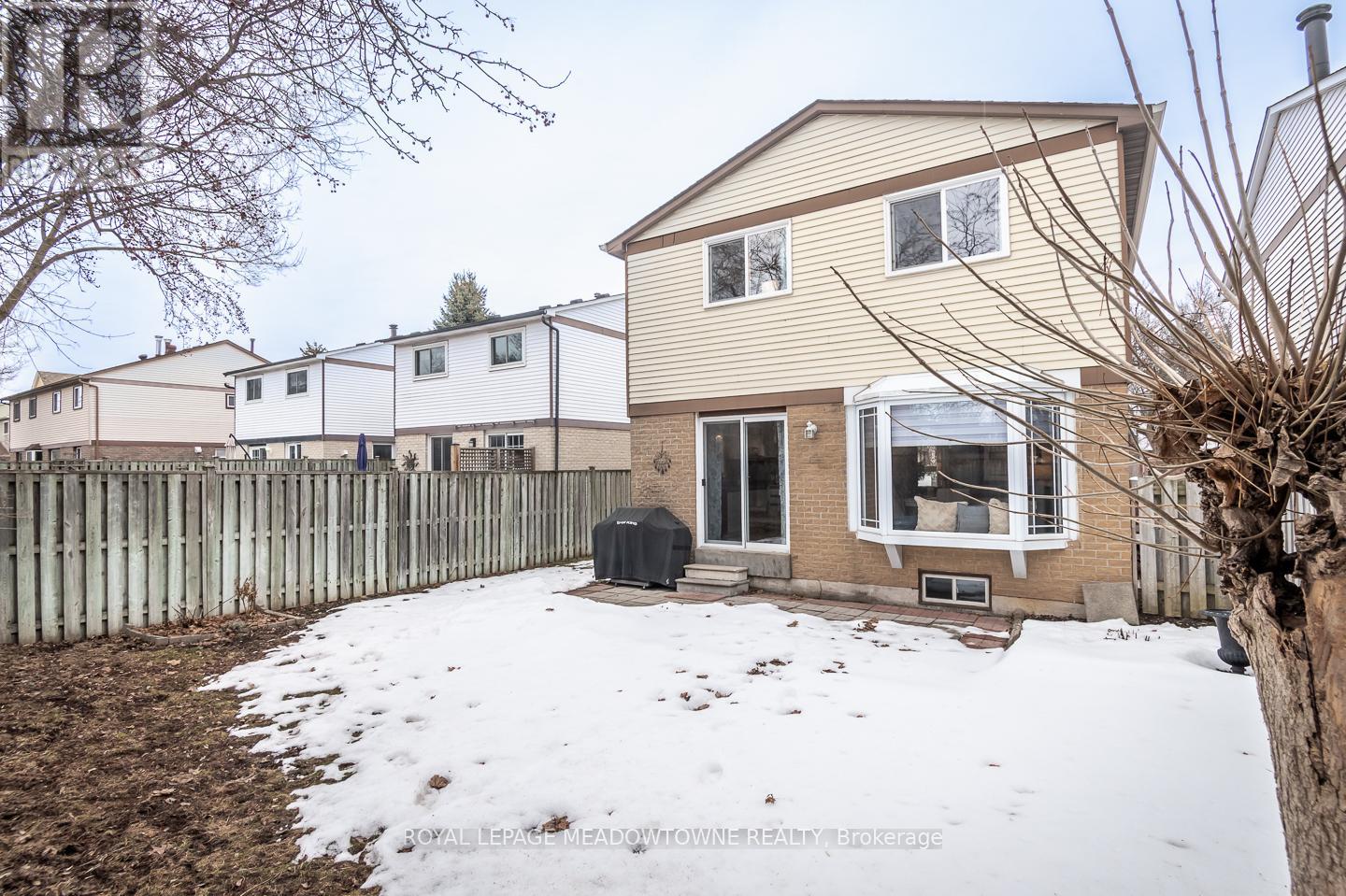 833 Laurier Avenue, Milton, Ontario  L9T 4H4 - Photo 39 - W12854648