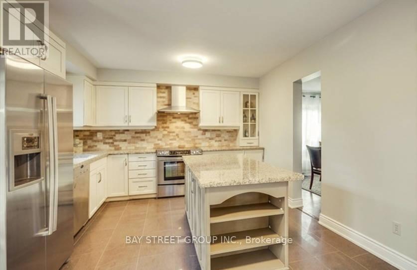 1783 Fifeshire Court, Mississauga (Erin Mills), Ontario  L5L 2T3 - Photo 6 - W12854678