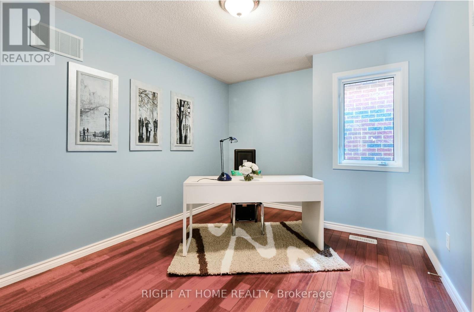 4689 Bracknell Road, Burlington, Ontario  L7M 0E5 - Photo 13 - W12854716