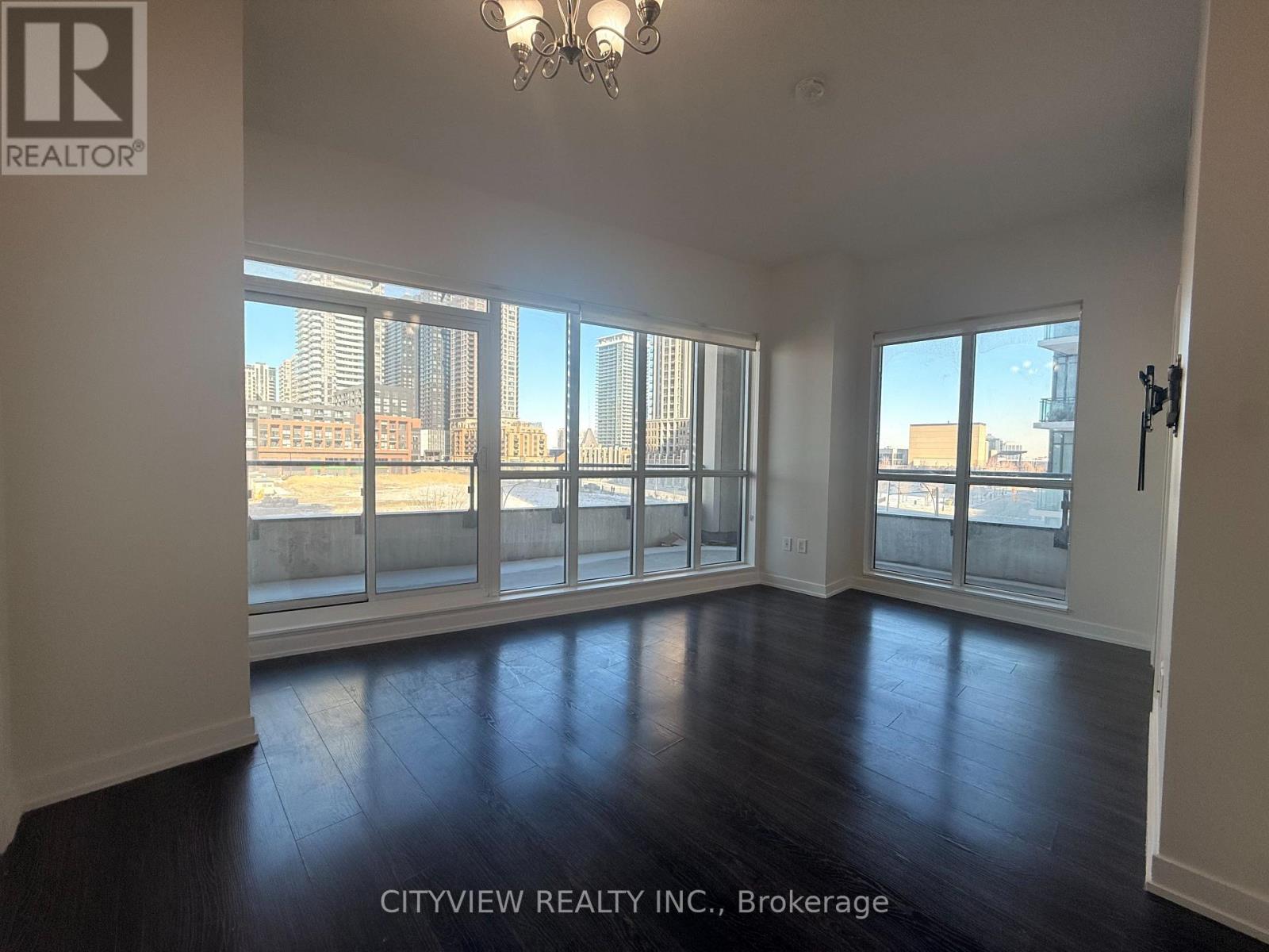 407 - 4085 Parkside Village Drive, Mississauga, Ontario  L5B 0K9 - Photo 2 - W12854770