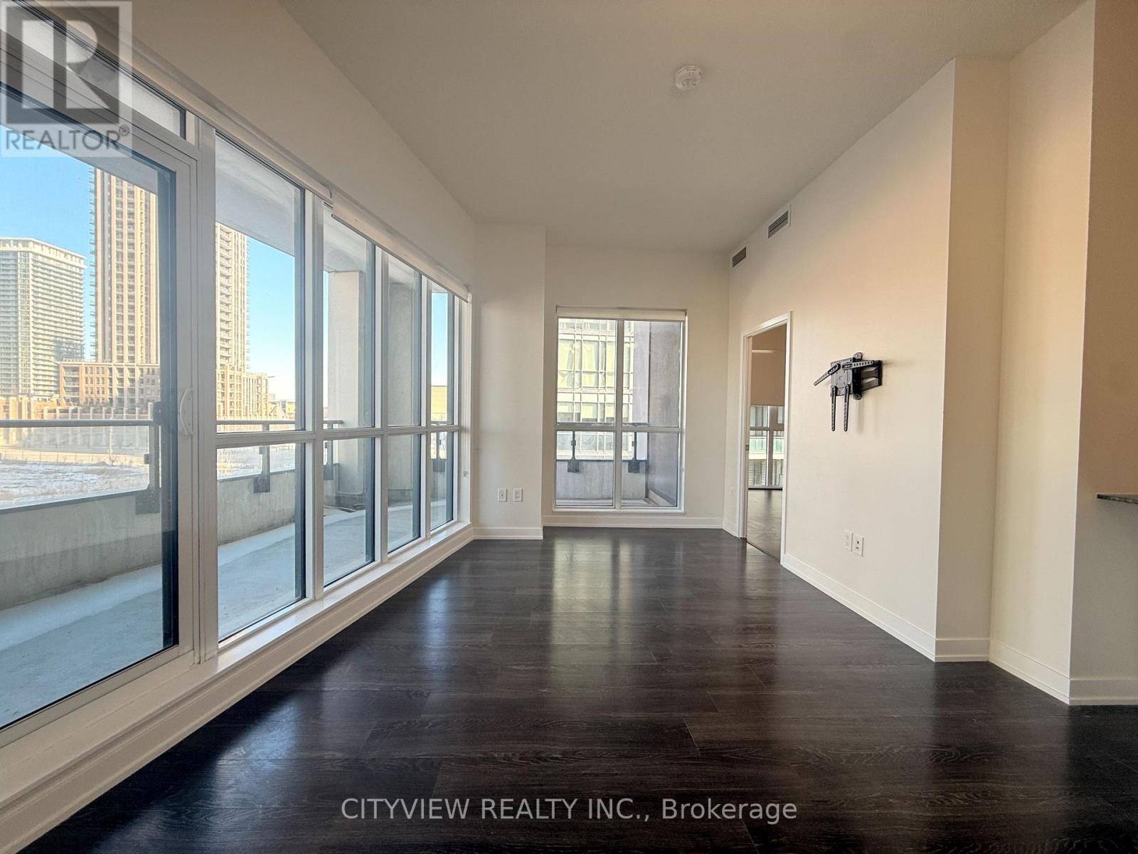 407 - 4085 Parkside Village Drive, Mississauga, Ontario  L5B 0K9 - Photo 4 - W12854770