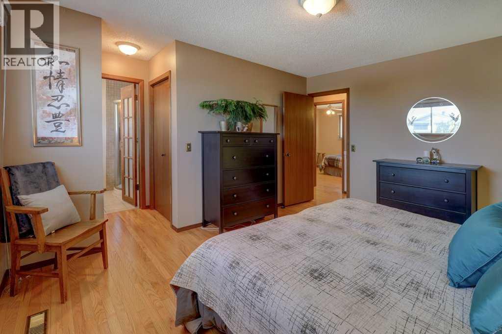 79 Bermondsey Way Nw, Calgary, Alberta  T3K 1V5 - Photo 19 - A2289669