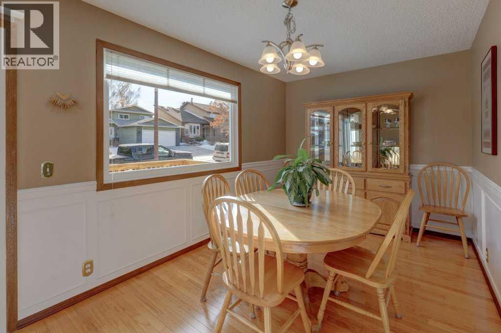 79 Bermondsey Way Nw, Calgary, Alberta  T3K 1V5 - Photo 9 - A2289669