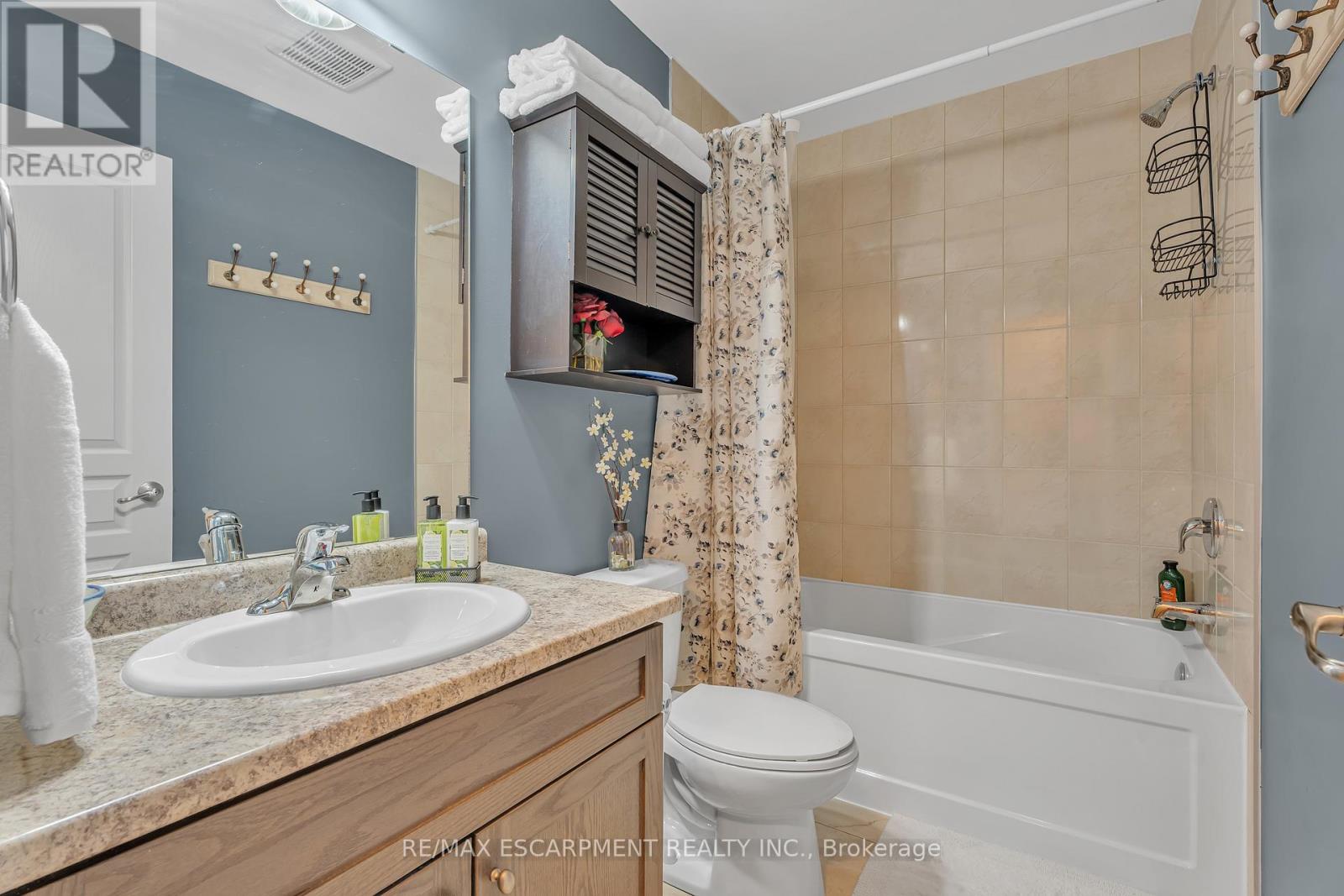 72 Dodman Crescent, Hamilton, Ontario  L9G 0G6 - Photo 18 - X12854522