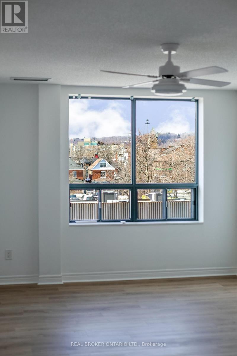 404 - 5 Ogilvie Street, Hamilton, Ontario  L9H 2S1 - Photo 23 - X12854532