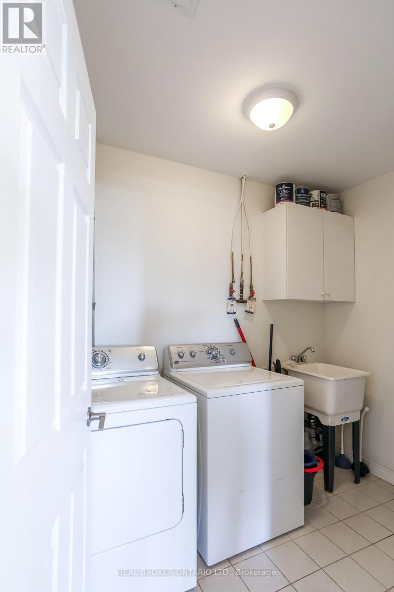 404 - 5 Ogilvie Street, Hamilton, Ontario  L9H 2S1 - Photo 25 - X12854532