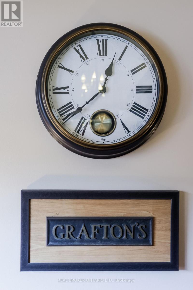 404 - 5 Ogilvie Street, Hamilton, Ontario  L9H 2S1 - Photo 32 - X12854532