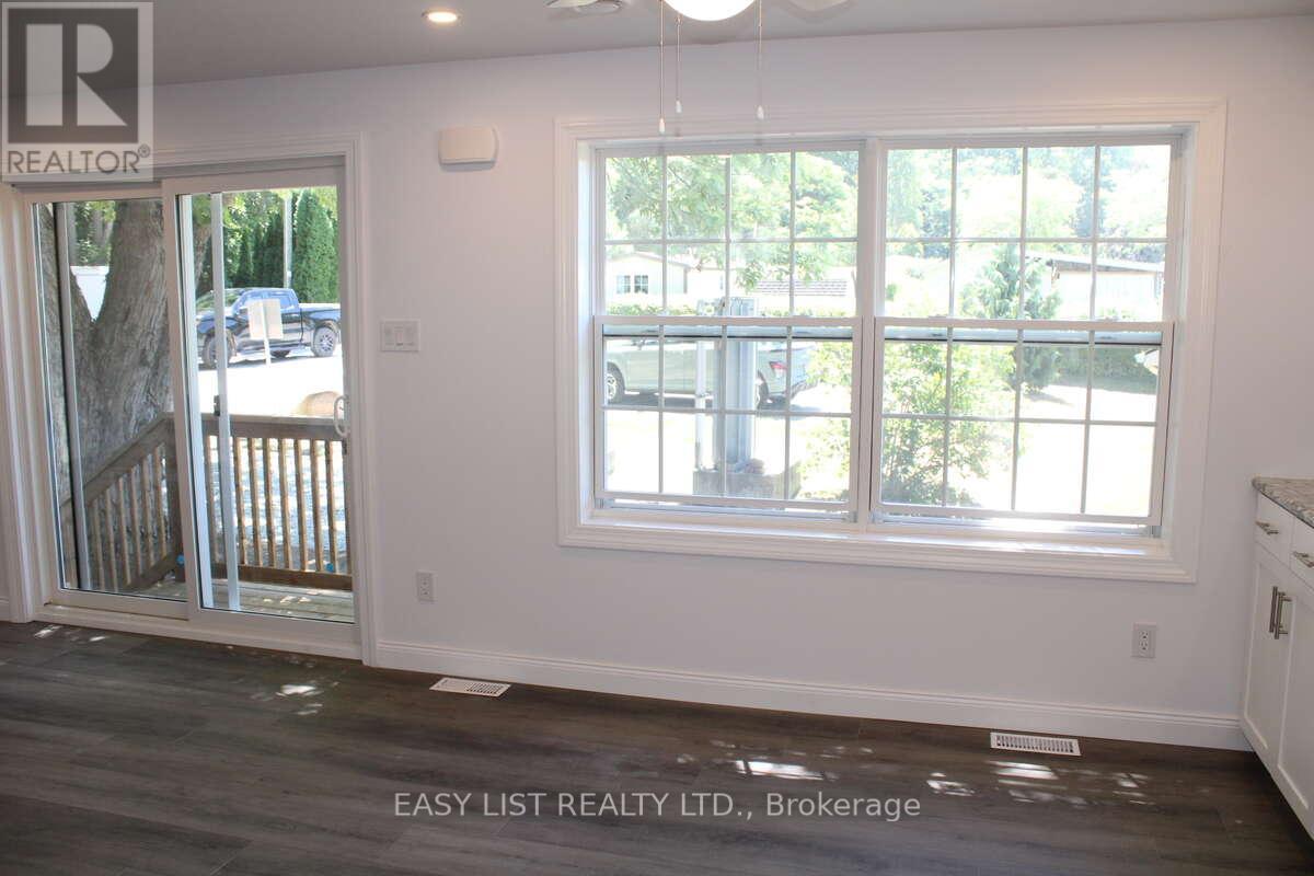 472 - 23 Four Mile Creek Road, Niagara-On-The-Lake, Ontario  L0S 1J1 - Photo 17 - X12854544