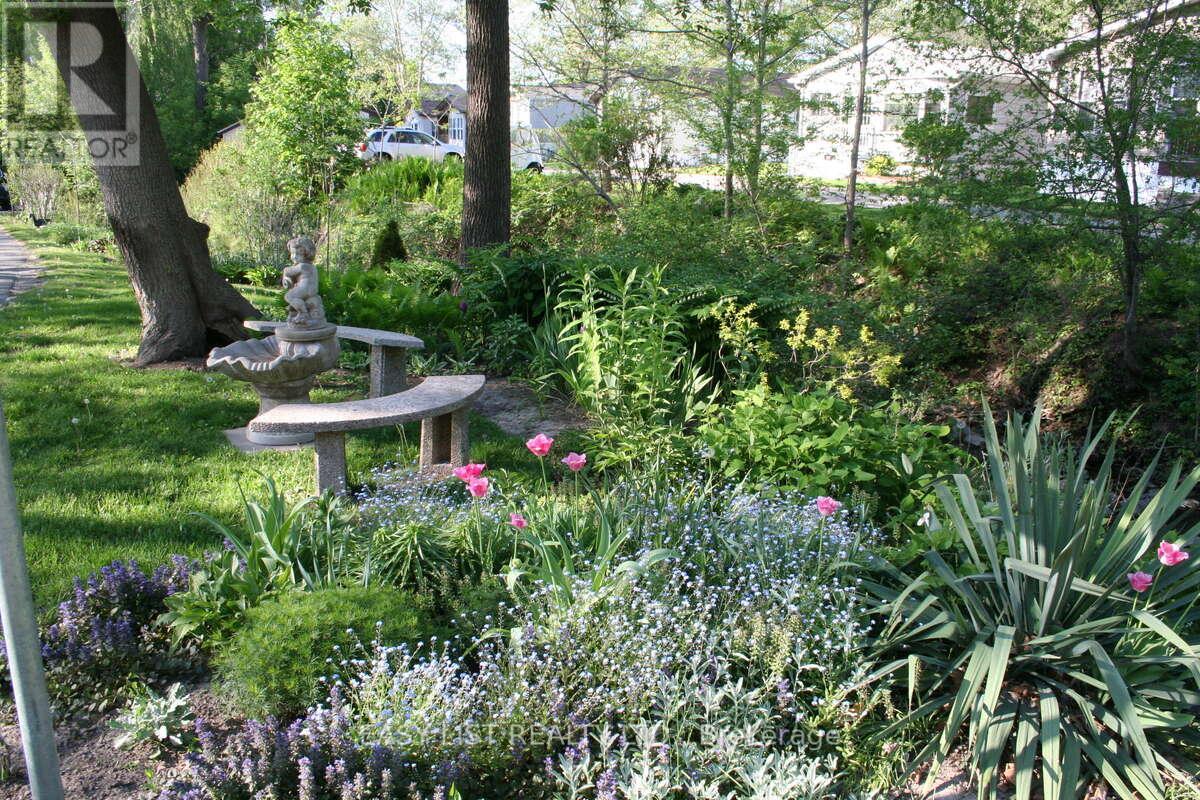 472 - 23 Four Mile Creek Road, Niagara-On-The-Lake, Ontario  L0S 1J1 - Photo 32 - X12854544