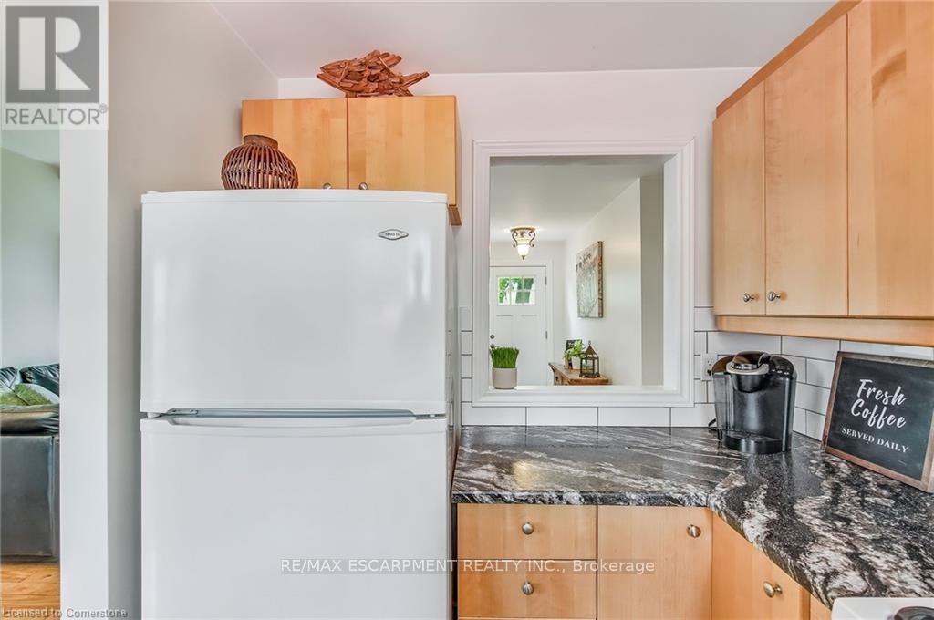 8 Beach Road, Haldimand, Ontario N0A 1K0 - Photo 20 - X12854636