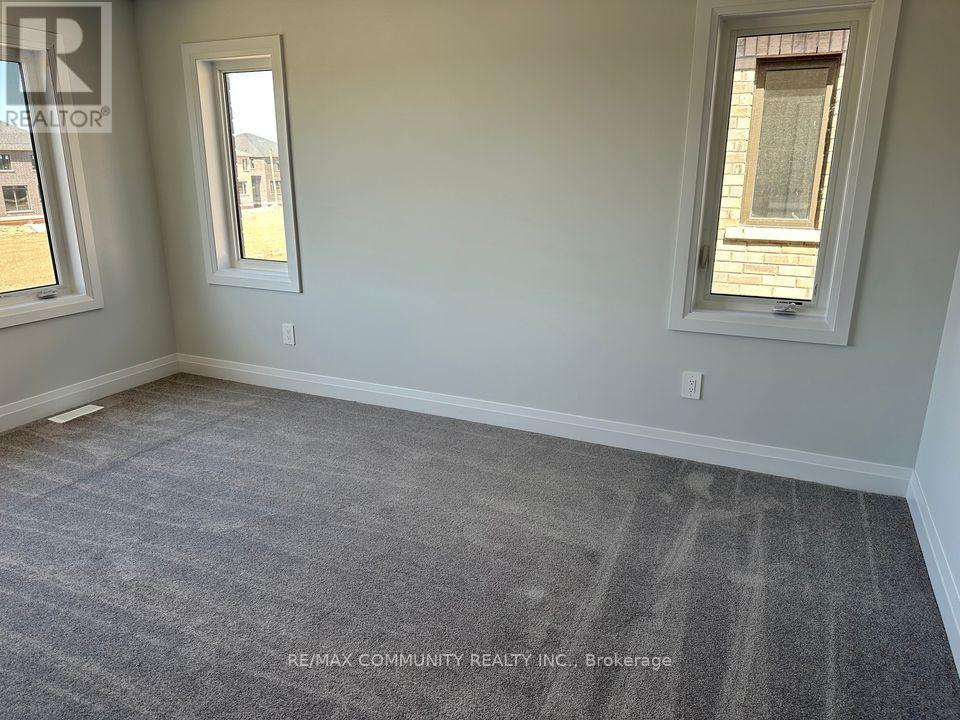 7 O'neill Street, Kawartha Lakes, Ontario  K9V 6K2 - Photo 13 - X12854706