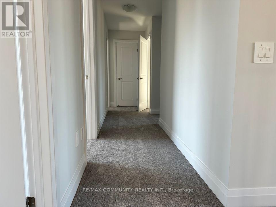 7 O'neill Street, Kawartha Lakes, Ontario  K9V 6K2 - Photo 14 - X12854706