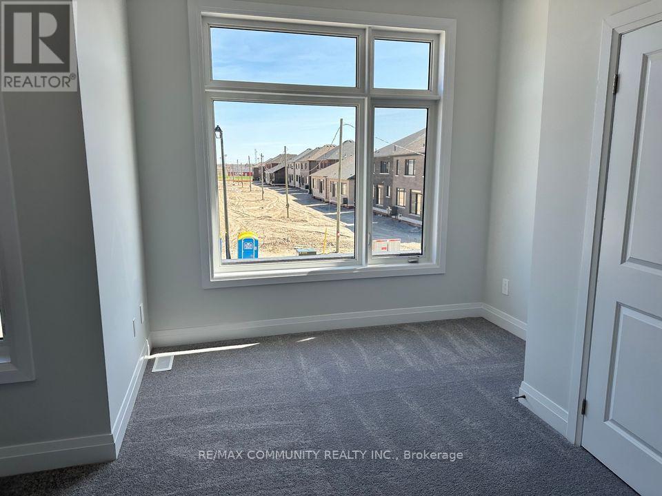 7 O'neill Street, Kawartha Lakes, Ontario  K9V 6K2 - Photo 17 - X12854706