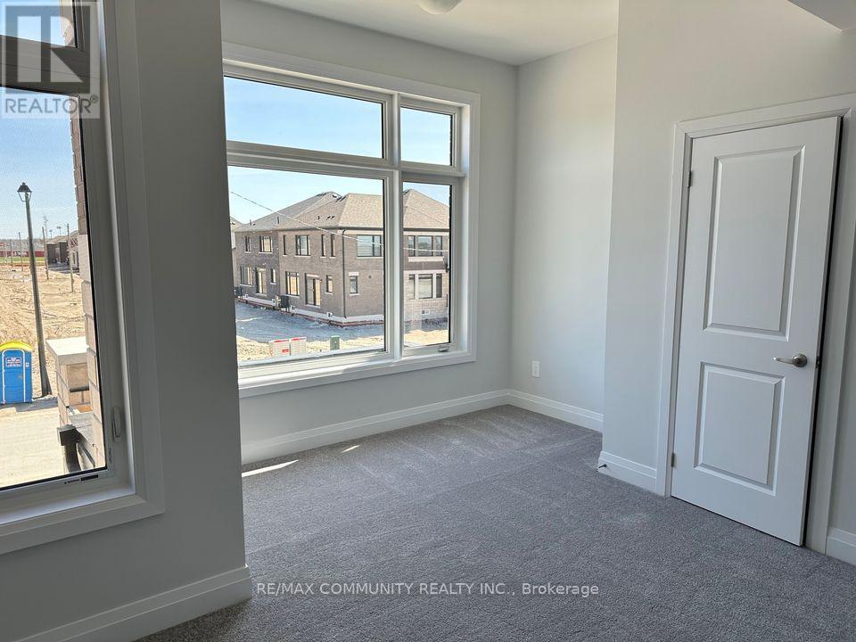 7 O'neill Street, Kawartha Lakes, Ontario  K9V 6K2 - Photo 8 - X12854706