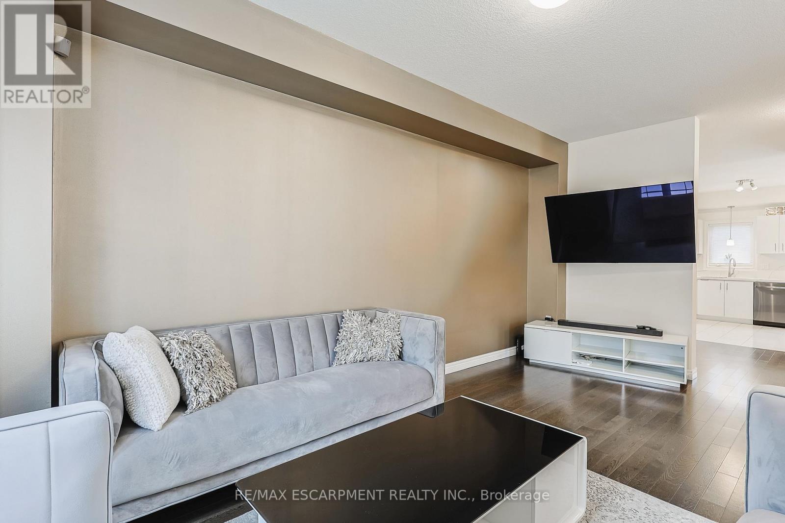 20 Barley Lane, Hamilton, Ontario  L9K 0K1 - Photo 10 - X12854722