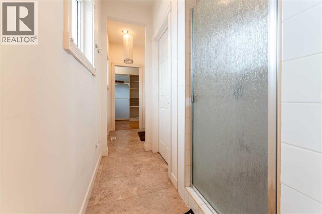 6756 Bow Crescent Nw, Calgary, Alberta  T3B 2B9 - Photo 27 - A2290092