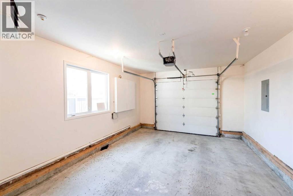 6756 Bow Crescent Nw, Calgary, Alberta  T3B 2B9 - Photo 21 - A2290092