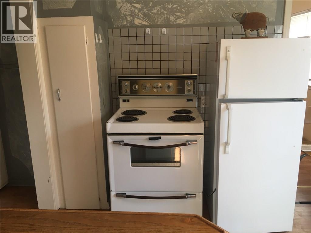 212 5 Avenue, Strathmore, Alberta  T1P 1B7 - Photo 8 - A2290833