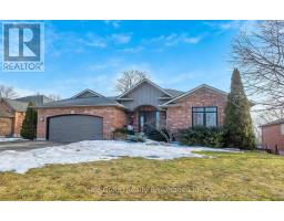 26 WOODLAND CRESCENT, Tillsonburg, Ontario