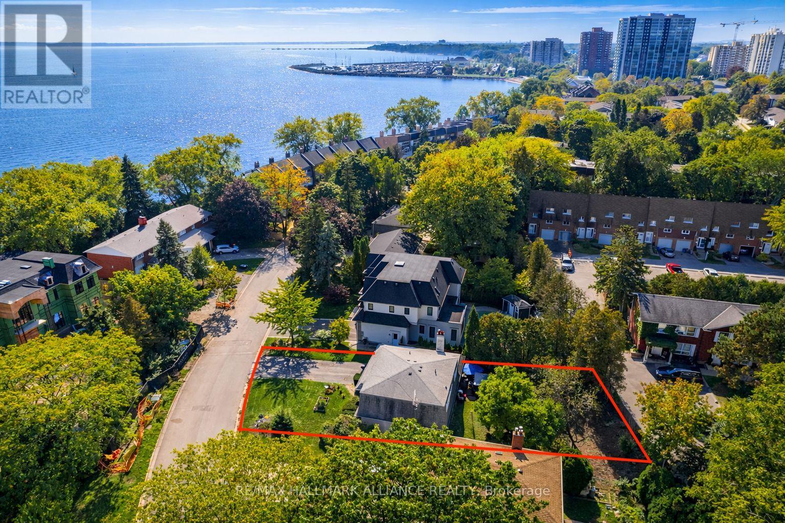 2033 WATER'S EDGE DRIVE, Oakville, Ontario