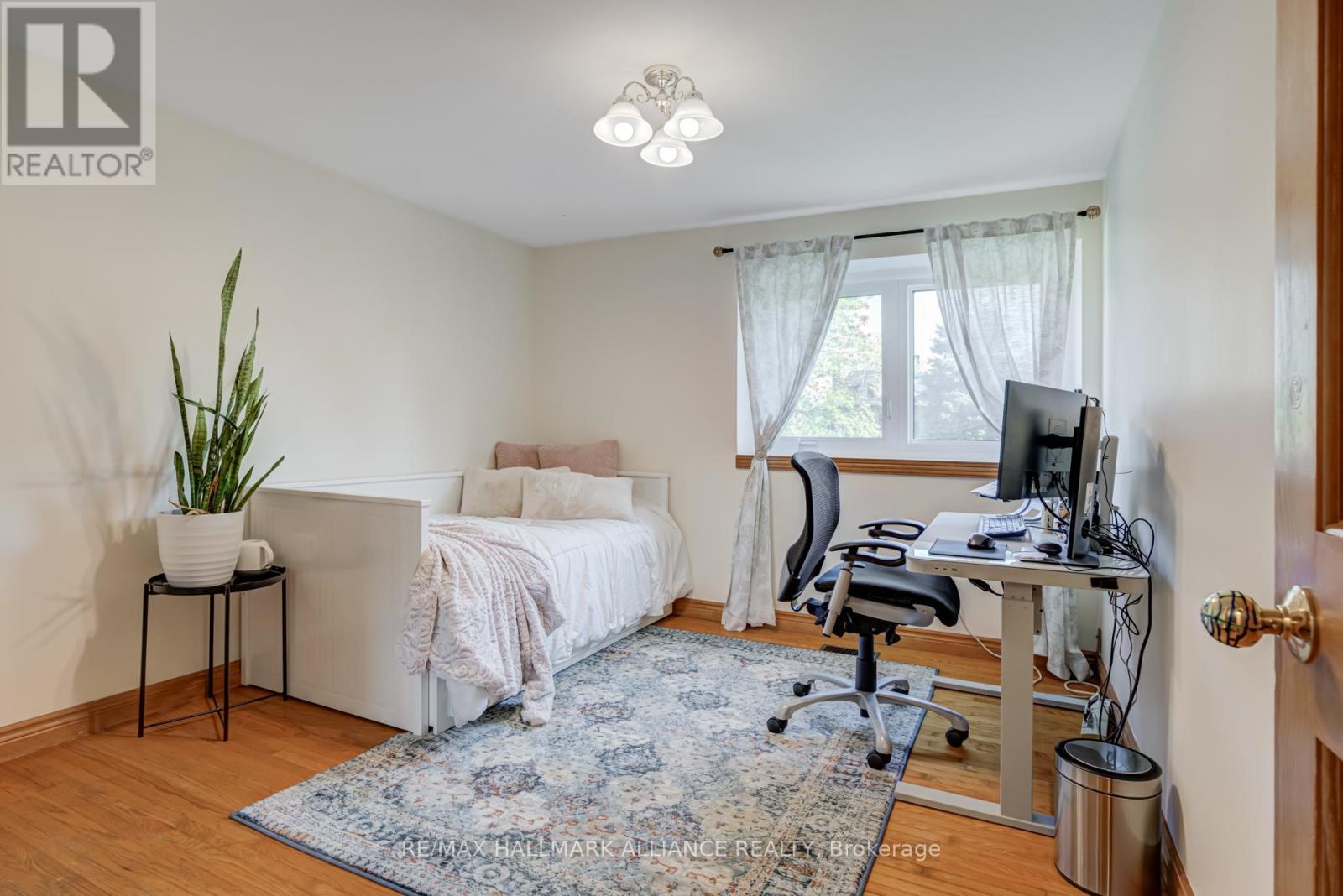 2033 Water's Edge Drive, Oakville (Br Bronte), Ontario  L6L 1A3 - Photo 23 - W12833898