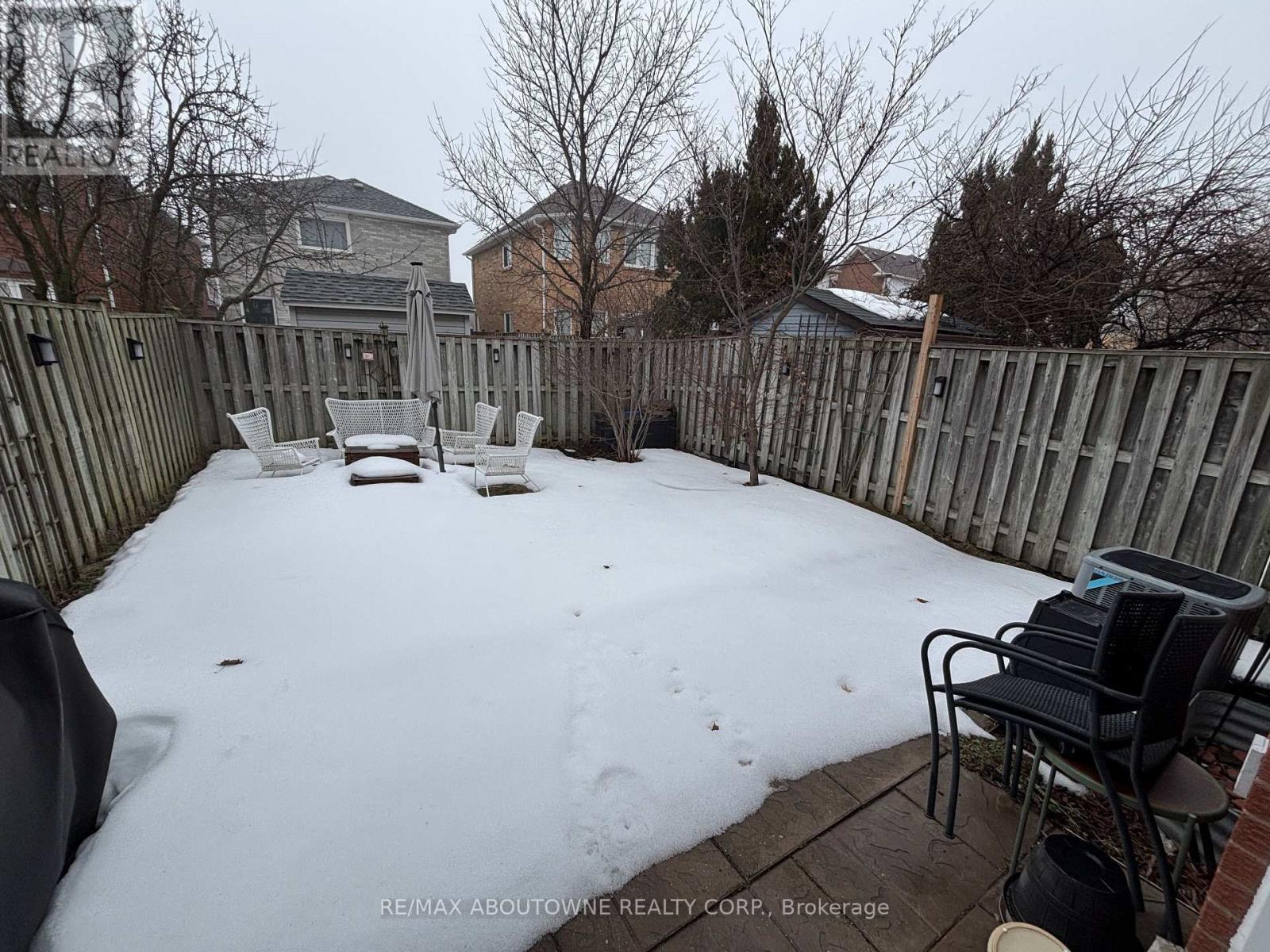 3845 Cedar Hedge Rise, Mississauga (Lisgar), Ontario  L5N 6X2 - Photo 35 - W12841434