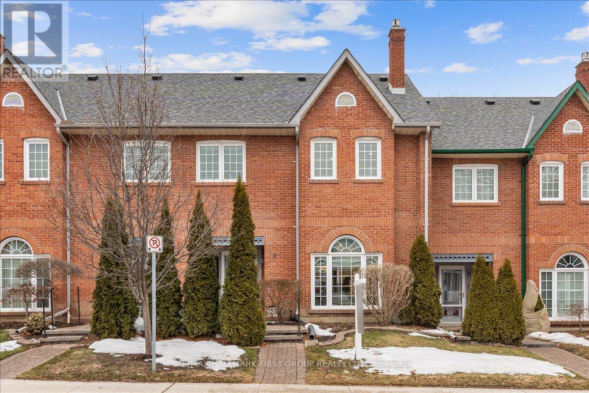 6 - 110 MARY STREET W, whitby (downtown whitby), Ontario