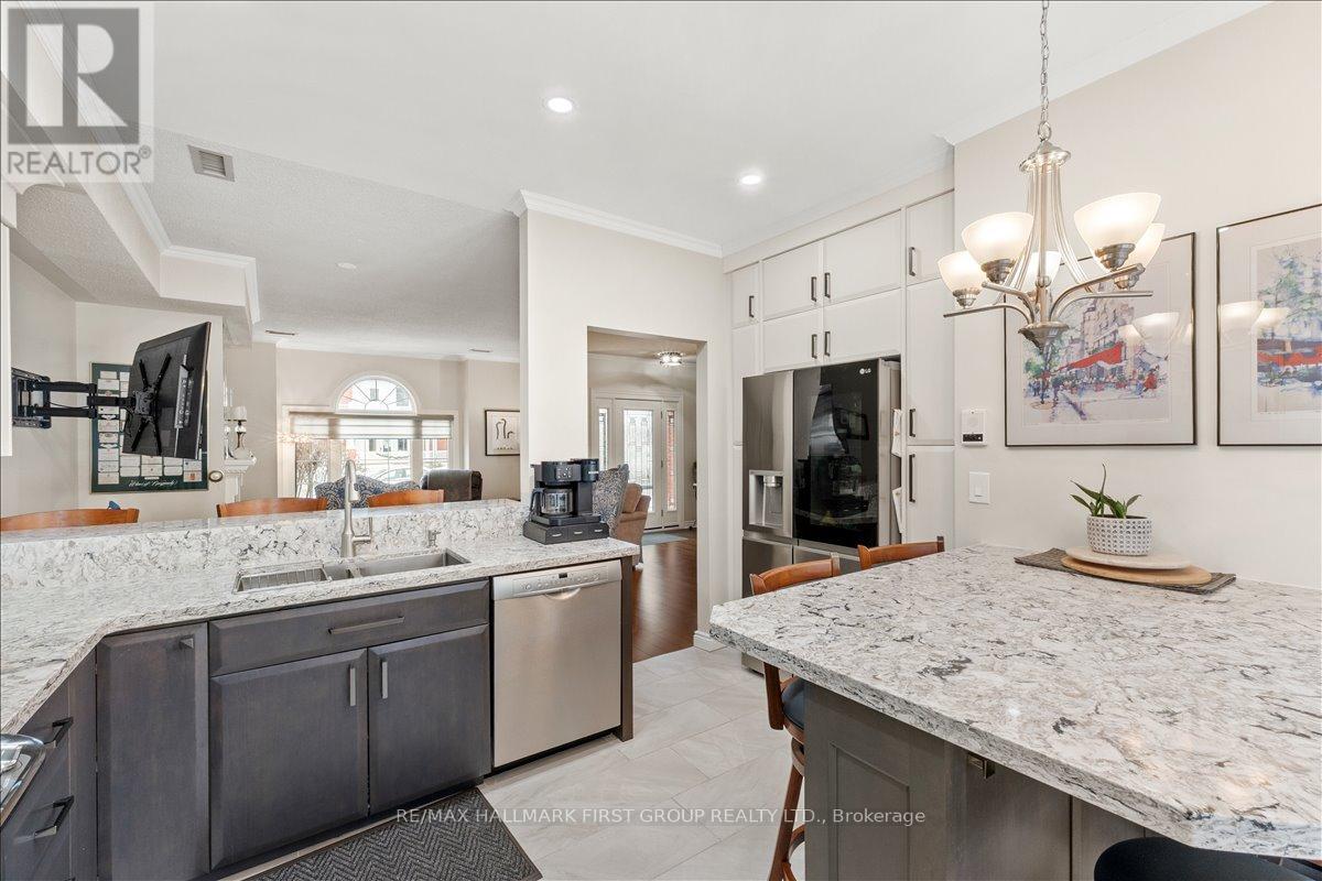 6 - 110 Mary Street W, Whitby (Downtown Whitby), Ontario  L1N 8M5 - Photo 12 - E12854904