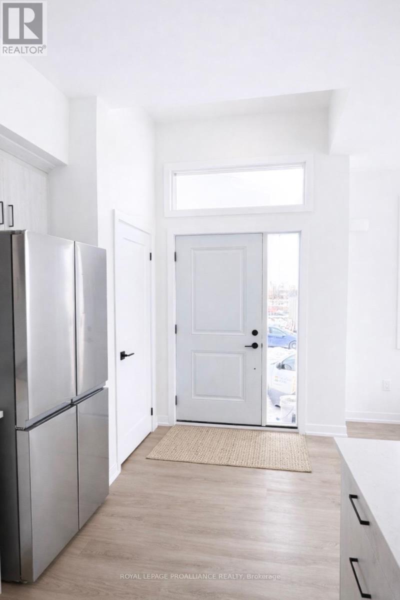 110 - 515 (Blk 59) Joseph Gale Street, Cobourg, Ontario  K9A 1K8 - Photo 2 - X12854806