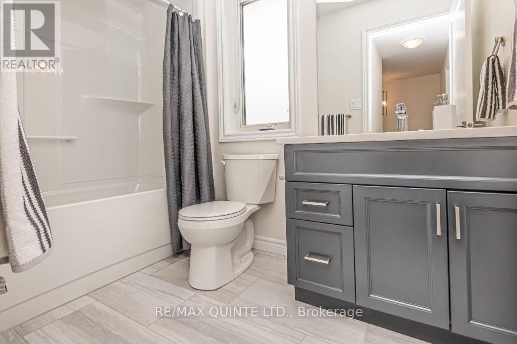 15 Nipigon Street, Belleville (Thurlow Ward), Ontario  K8N 0T3 - Photo 22 - X12854818